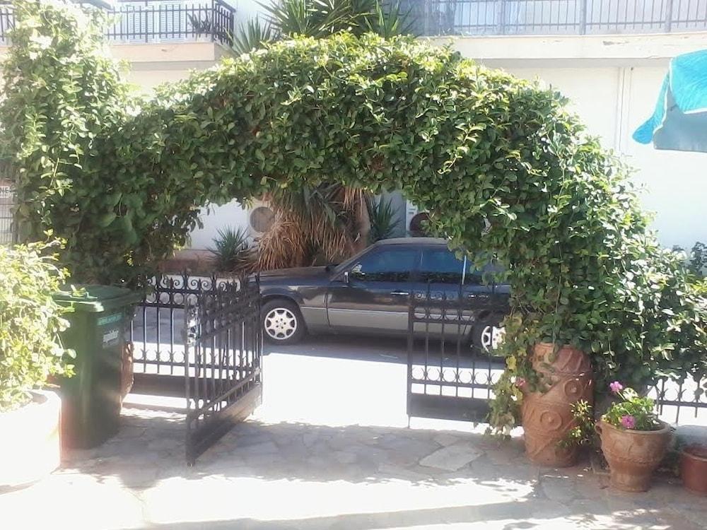 Creta Mar-Gio Aparthotel Malia Exteriör bild